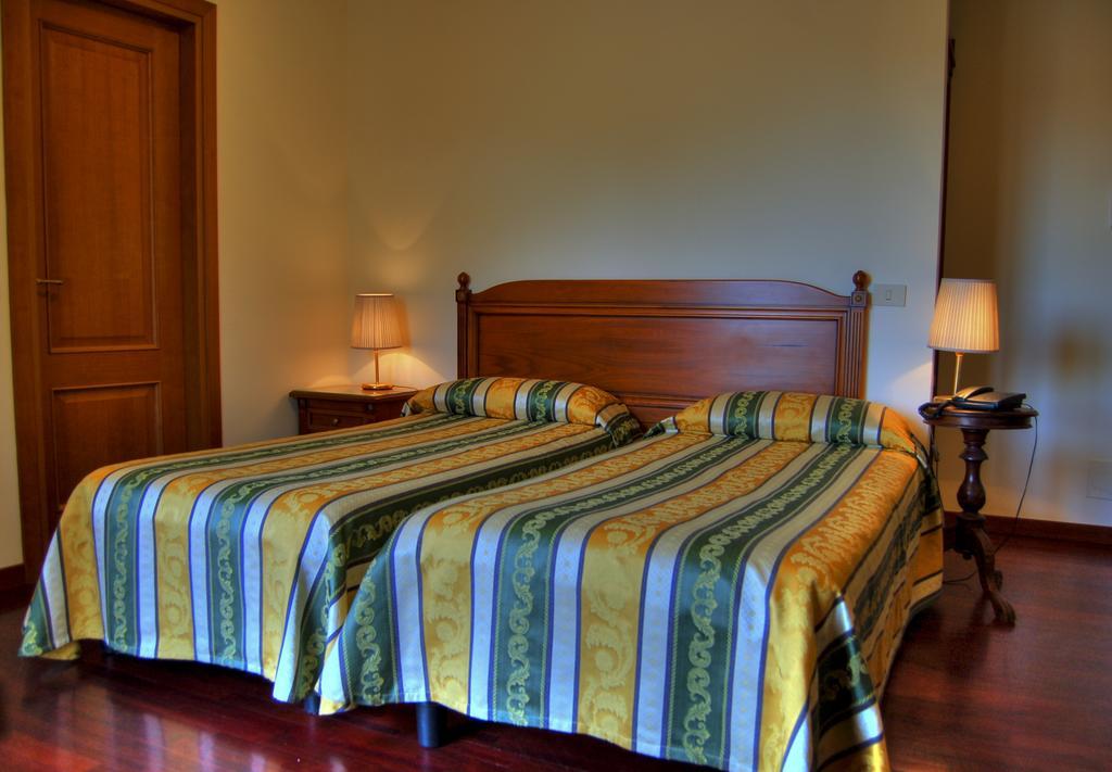 Clarice Hotel Castelnuovo Di Porto Rum bild