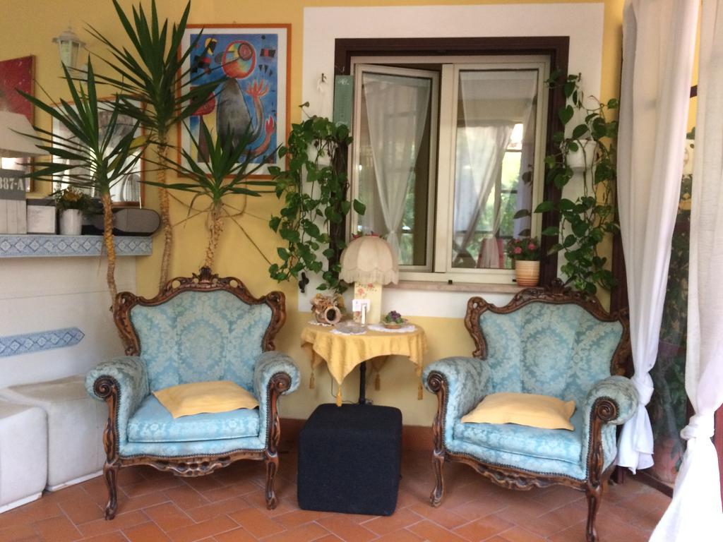 Clarice Hotel Castelnuovo Di Porto Exteriör bild