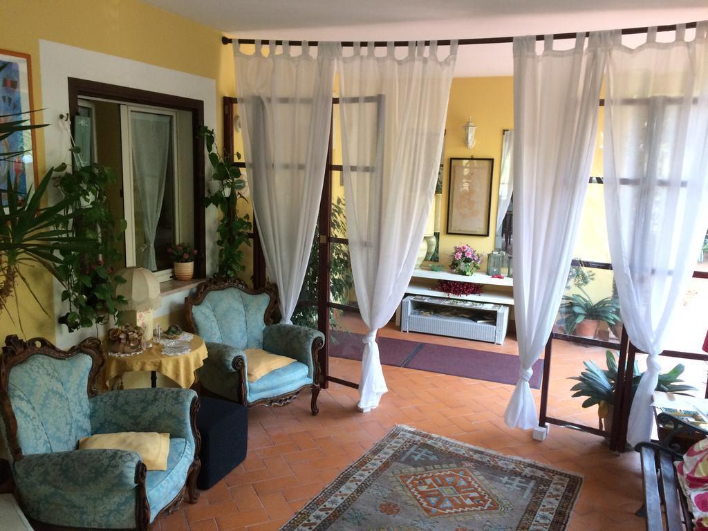 Clarice Hotel Castelnuovo Di Porto Exteriör bild