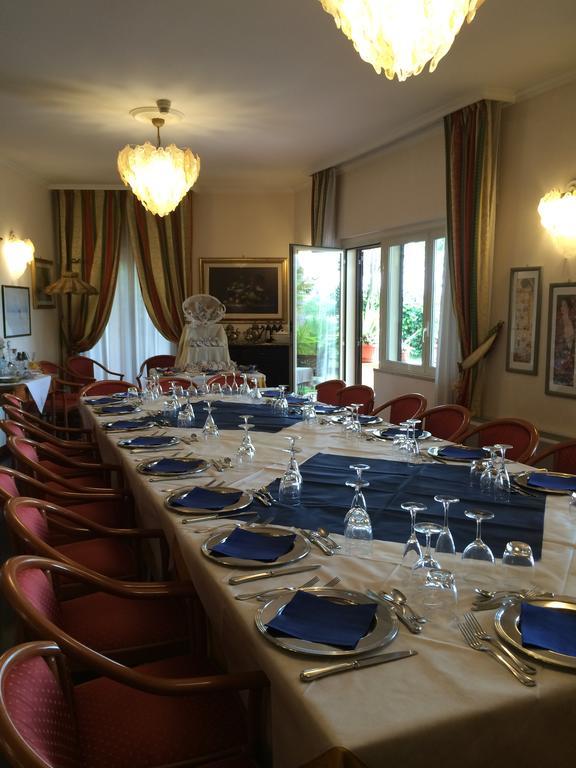 Clarice Hotel Castelnuovo Di Porto Exteriör bild